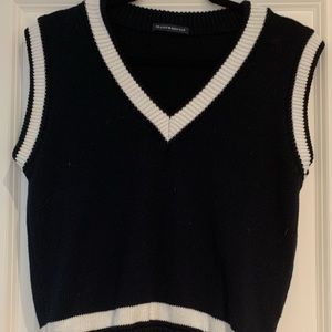 Oversized sweater vest